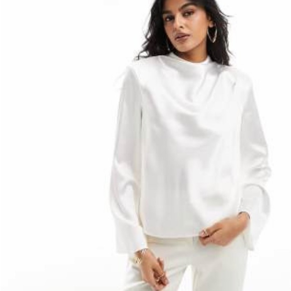 NWT - ASOS DESIGN high neck cowl long sleeve top in ivory - Sz US10
